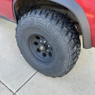1992 4WD NISSAN PATHFINDER 228K **NO RESERVE**
