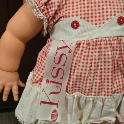 Vintage 1961 IDEAL-Kissy THE New KISSING DOLL