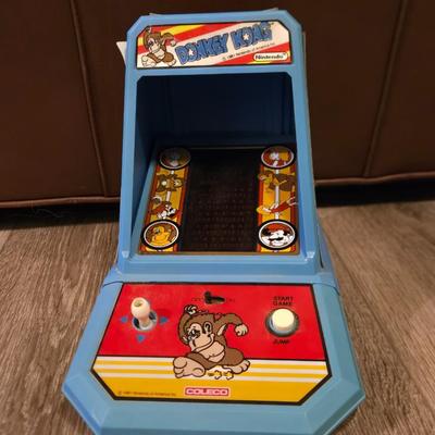 1981 Nintendo Donkey Kong Video Game
