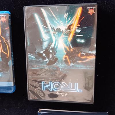 MOVIES ON BLU-RAY DISCS