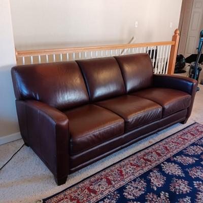 LA Z BOY PLUM COLORED LEATHER SOFA