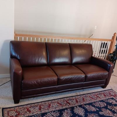 LA Z BOY PLUM COLORED LEATHER SOFA