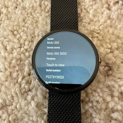 MOTO 360 SMARTWATCH