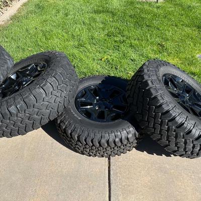 5 FALKEN WILDPEAK M/T LT285/70R17 121/118Q