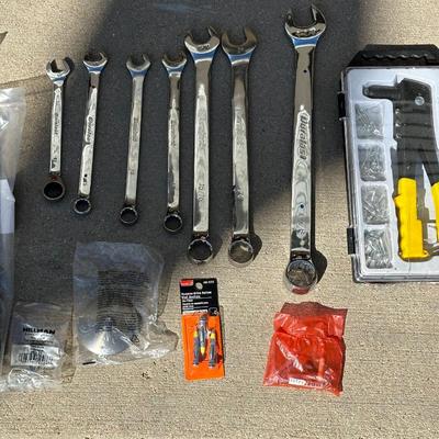 VARIETY OF HAND TOOLS AND SOME HARDWARE