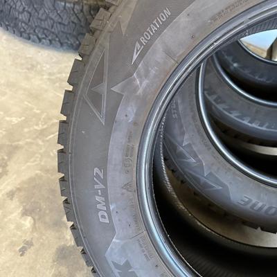 4 LIKE NEW BRIDGESTONE BLIZZAK TIRES PLUD