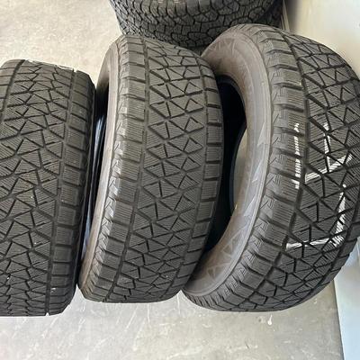 4 LIKE NEW BRIDGESTONE BLIZZAK TIRES PLUD