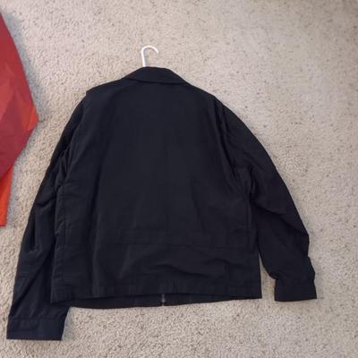 MEN'S MARMOT HOODED JACKET (XL) AND LINCS LIGHTWEIGHT JACKET (L)