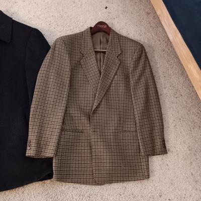 MEN'S SAKS FIFTH AVENUE AND LL BEAN SPORT COATS PLUS A WOOL DEESS COAT