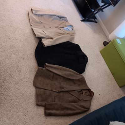 MEN'S SAKS FIFTH AVENUE AND LL BEAN SPORT COATS PLUS A WOOL DEESS COAT