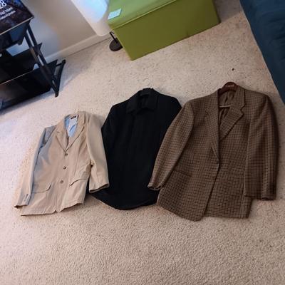 MEN'S SAKS FIFTH AVENUE AND LL BEAN SPORT COATS PLUS A WOOL DEESS COAT