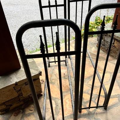 Two Metal Wood Racks (FY-MK)