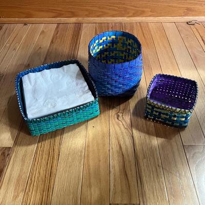 Handmade Baskets & Basket Books (2B-MK)