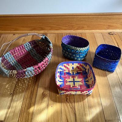 Handmade Baskets & Basket Books (2B-MK)