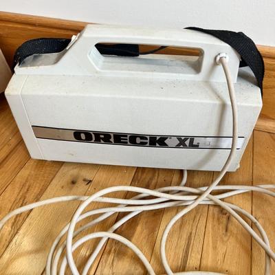 Oreck Portable XL Vacuum (2B-MK)