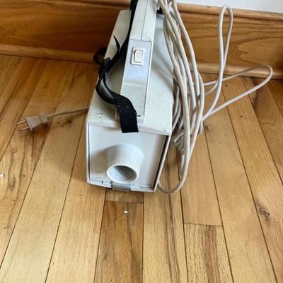Oreck Portable XL Vacuum (2B-MK)
