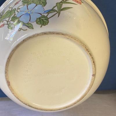 Treasure Craft Pottery Bowls