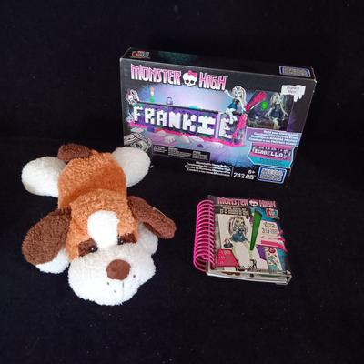 NEW MONSTER HIGH MEGA BLOKS, & FASHION SKETCH SET
