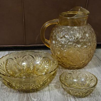 Vintage Brownish Yellow Glass Bowls and Pitcure