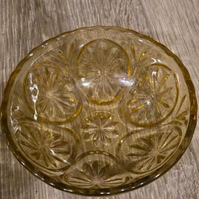 Vintage Brownish Yellow Glass Bowls and Pitcure
