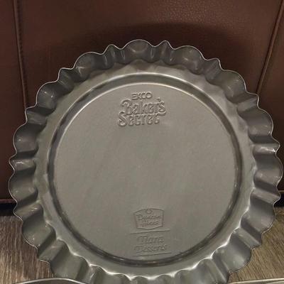 Cake Pans & Cooling Racks