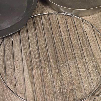 Cake Pans & Cooling Racks