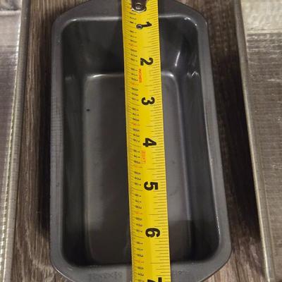 Loaf Pans and Cooling Rack