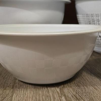 Pampered Chef Bowls & Strainers Nesting Set