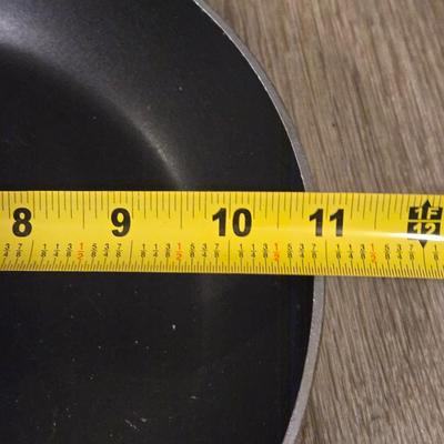 T Fal Non Stick Skillets and Pot