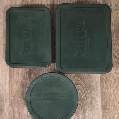 Pyrex Set - Some with Lids