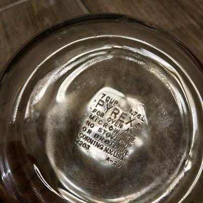 Pyrex Set - Some with Lids