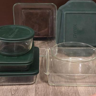 Pyrex Set - Some with Lids