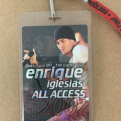 Enrique Iglesias 2002 backstage pass