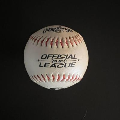 Kobe Bryant signed baseball