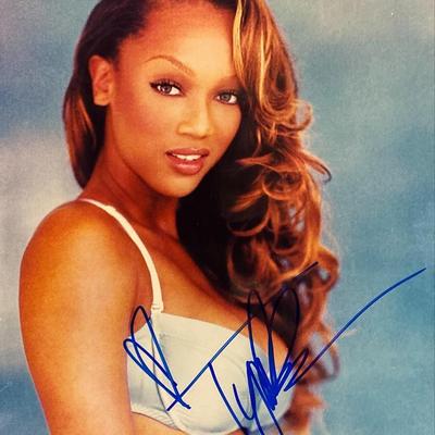 Tyra Banks signed photo