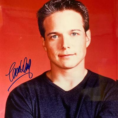 Scott Wolf signed photo. GFA Authenticated