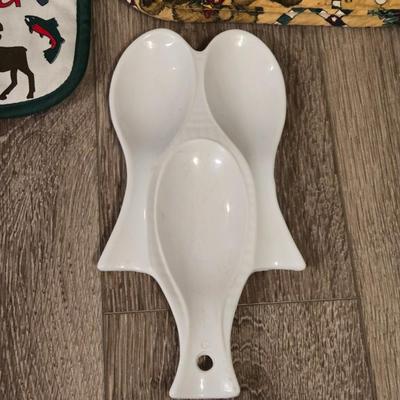 Pot Holders and Spoon Rest