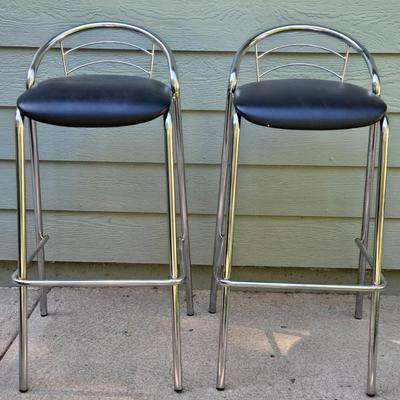 (2) Bar Stools