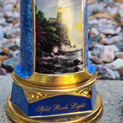 Wood Lighthouse Deco and Thomas Kinkade Lamp