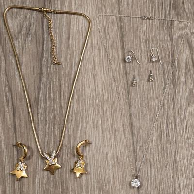(2) Necklace and Earrings Sets