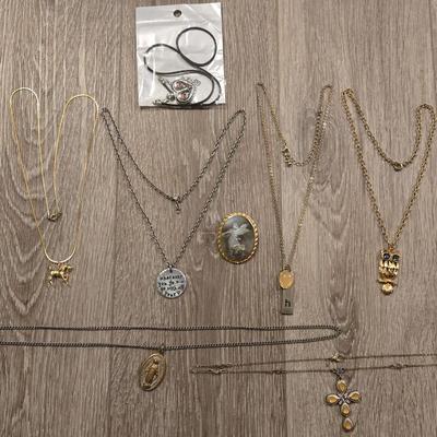 Necklace Lot