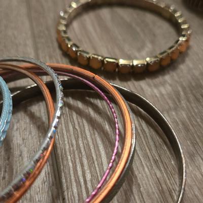 Large Bracelet Lot
