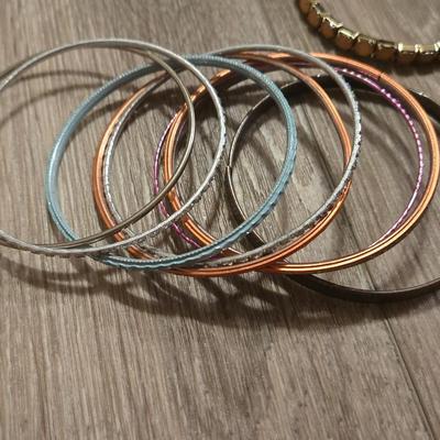 Large Bracelet Lot