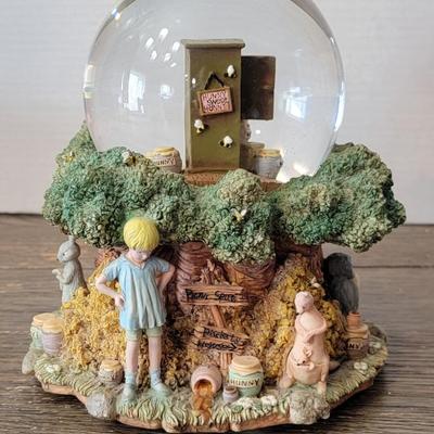 Disney Winnie The Pooh Water Globe