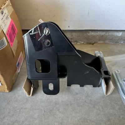 JEEP REAR SWAY BAR LINKS, REAR TRACKBAR TOWER AND HARDWARE