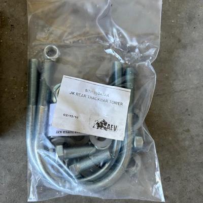 JEEP REAR SWAY BAR LINKS, REAR TRACKBAR TOWER AND HARDWARE