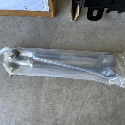 JEEP REAR SWAY BAR LINKS, REAR TRACKBAR TOWER AND HARDWARE