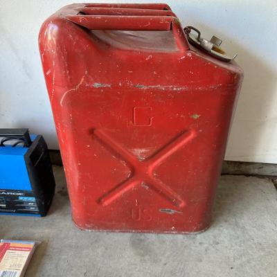 JERRY GAS CAN, SHIP N SHORE SPEED CHARGER, A/C PRO RECHARGE, GARAGEBOSS OIL PAN, FUNNELS AND CAR WASH ITEMS