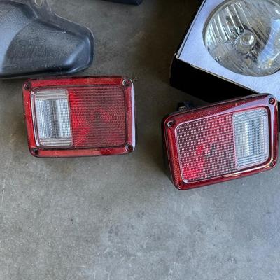 JEEP FRONT AND REAR BUMPERS, HEADLIGHTS, BRAKE LIGHTS AND STOCK RADIO
