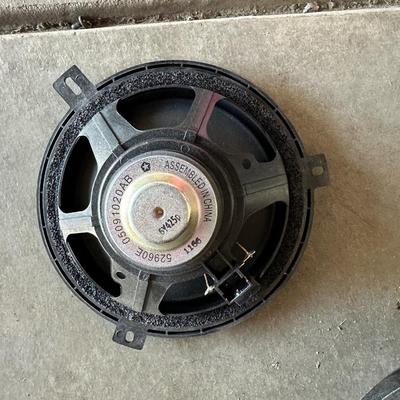 4 CAR SPEAKERS, 3 WINDSHIELD WIPERS 15, 17 AND 26, AND DOOR OFF MIRROR FOR JEEP WRANGLER